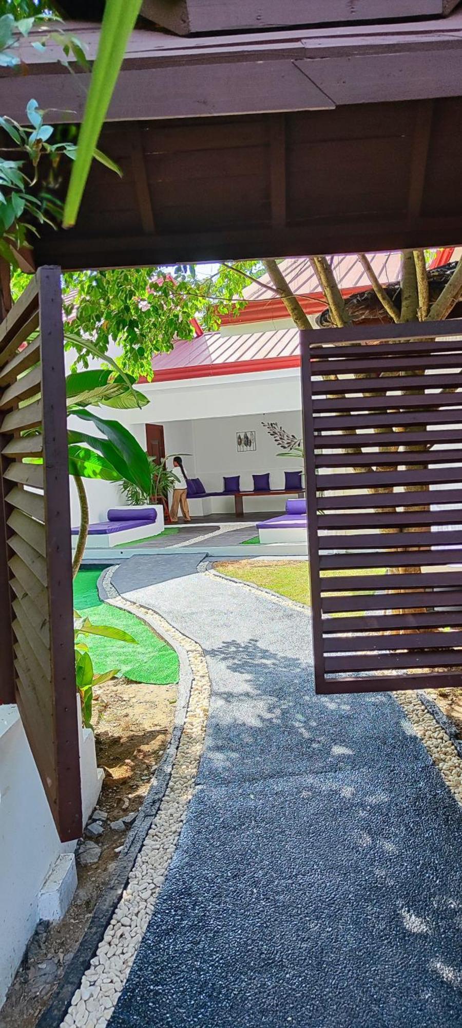 Carpe Diem Villas & Resort Puerto Princesa Exteriör bild